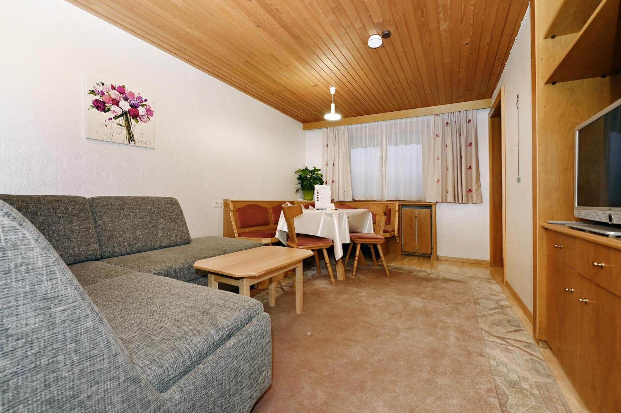 Gaestehaus Rundblick Шрунс Экстерьер фото